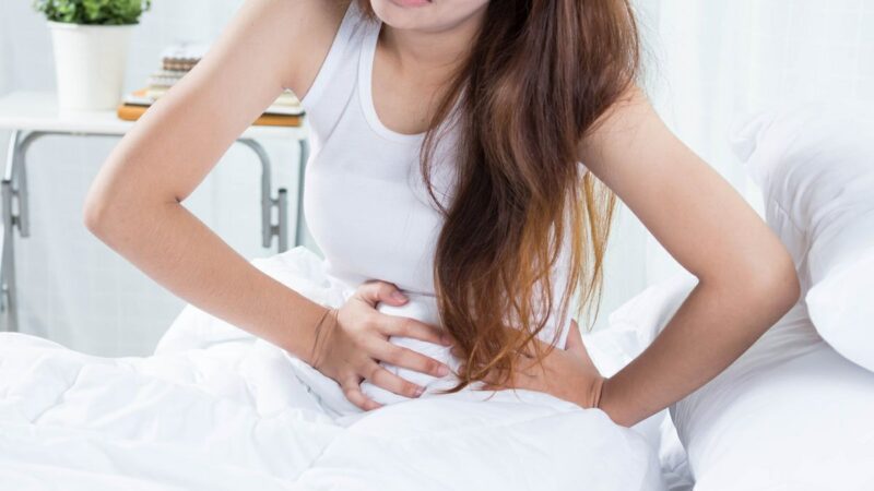 7 Effective Ways to Treat UTI Naturally